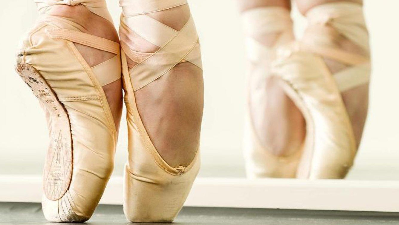 Mito: ¿Es cierto que en puntitas daña los huesos de los pies? Ballet Sur